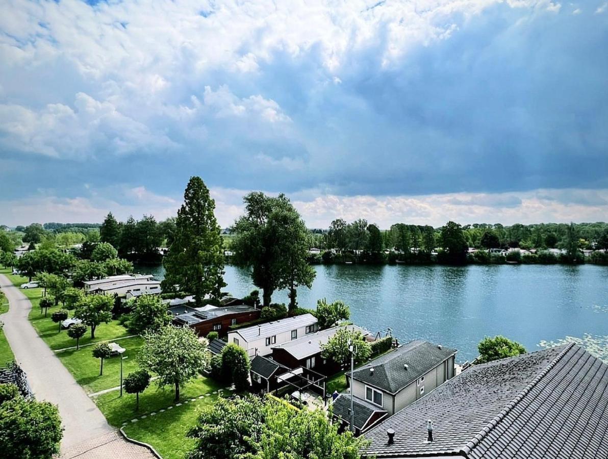 Recreatiepark De Markplas Opheusden Extérieur photo